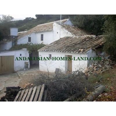 Cortijo en venta en Iznajar